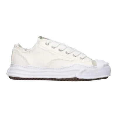 Low Top Sneaker